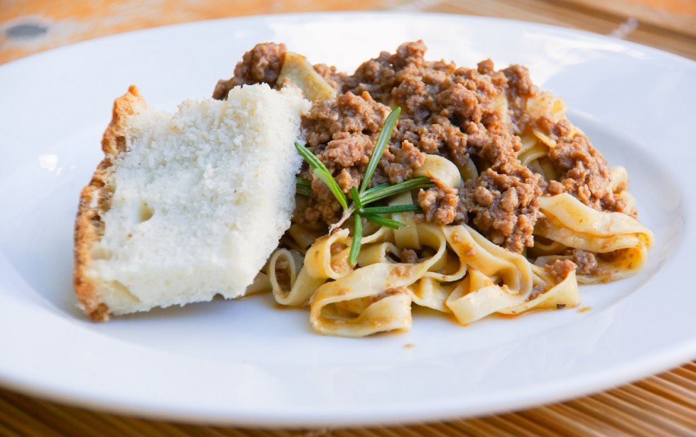 Bandnudeln mit Dry-Aged Hackfleisch Bandnudeln mit Dry-Aged Hackfleisch