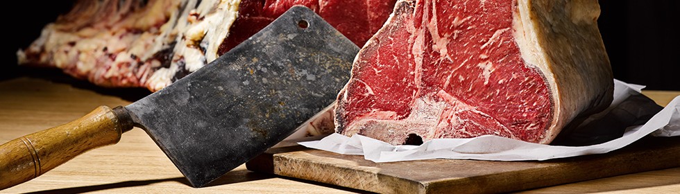 Trocken reifen: Dry Aged Beef und der vakuumgereifte Bruder Trocken reifen: Dry Aged Beef und der vakuumgereifte Bruder
