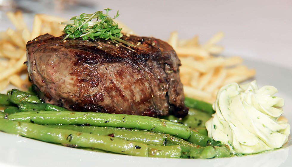 DRY AGER® Rezept | Dry Aged Rinderfilet mit Pommes