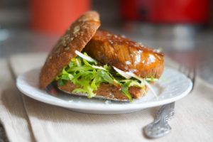 Hereford Entrecôte Steak Dry-Aged Sandwich mit Honigmarinade